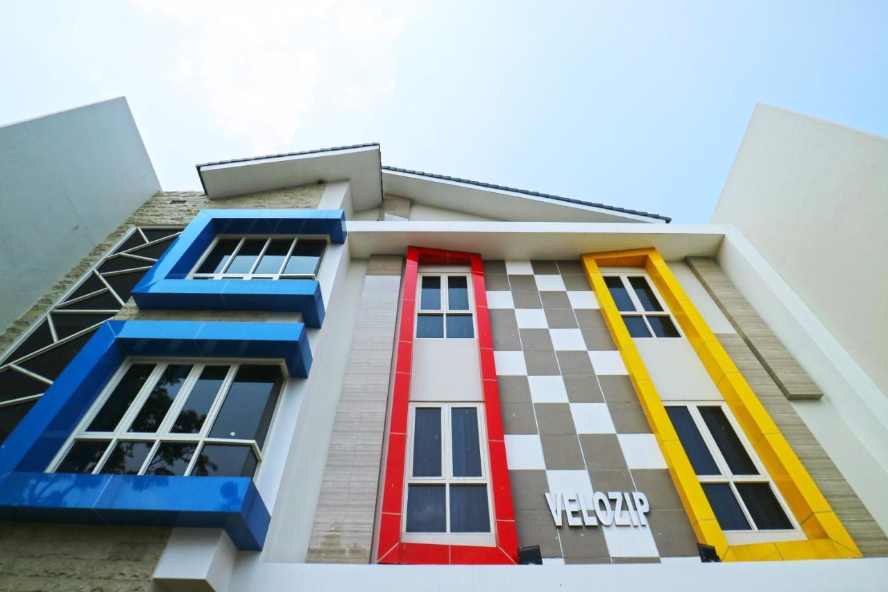 Velozip Kos Exclusive Apartment Surabaya Exterior foto