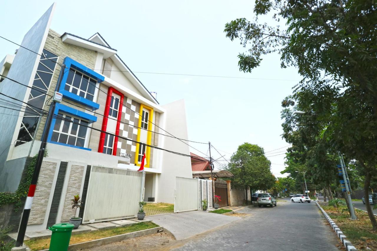 Velozip Kos Exclusive Apartment Surabaya Exterior foto
